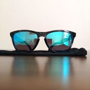 Oakley Frogskins